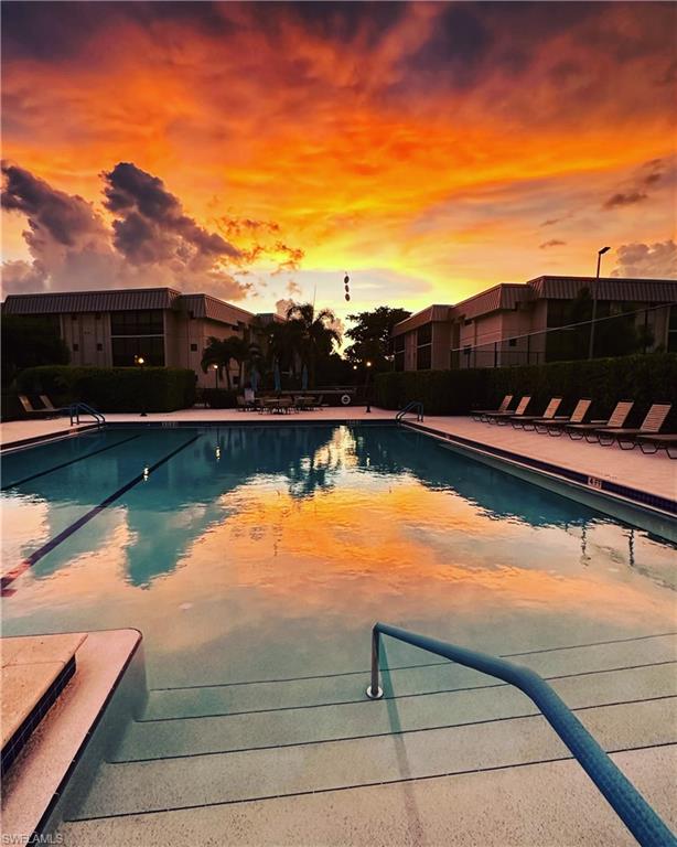 HIDDEN LAKE VILLAS - Residential