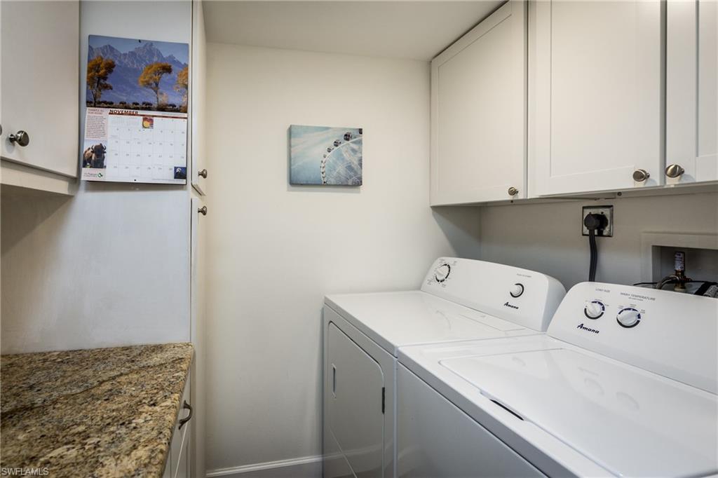 PELICAN POINT - Residential