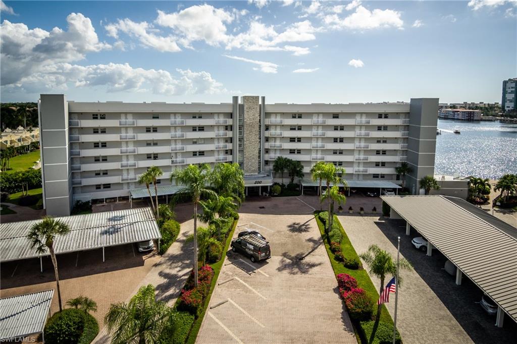 PELICAN POINT - Residential