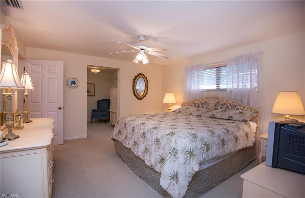 MOORINGS - Residential