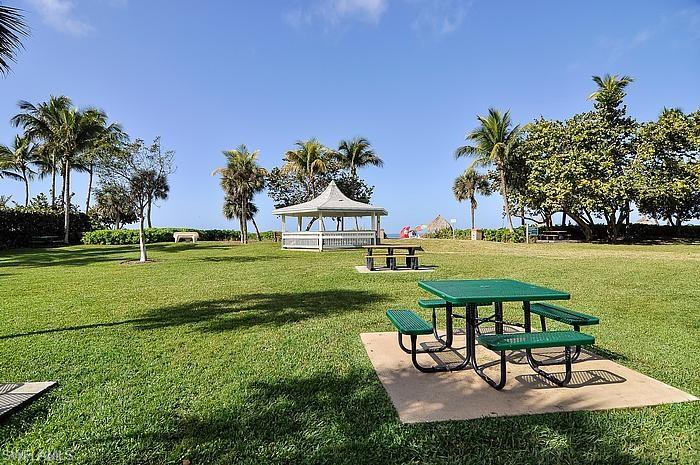 MOORINGS - Residential