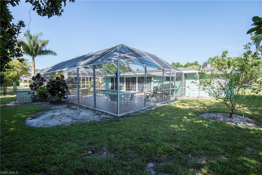 MOORINGS - Residential