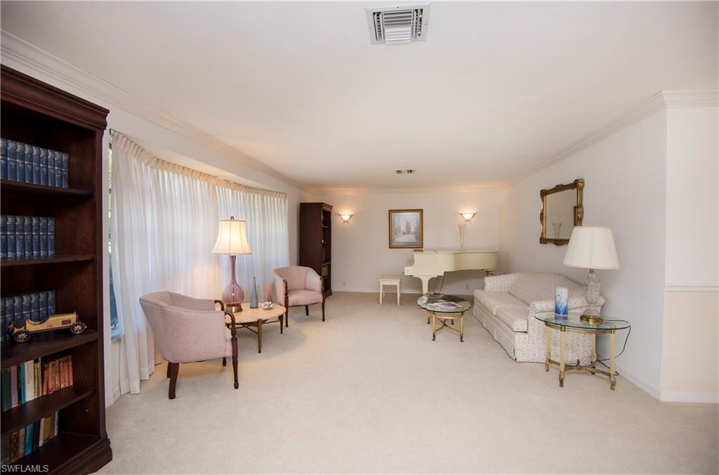 MOORINGS - Residential