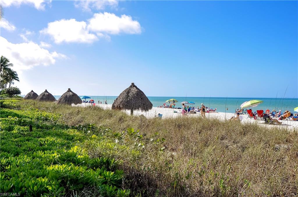 MOORINGS - Residential