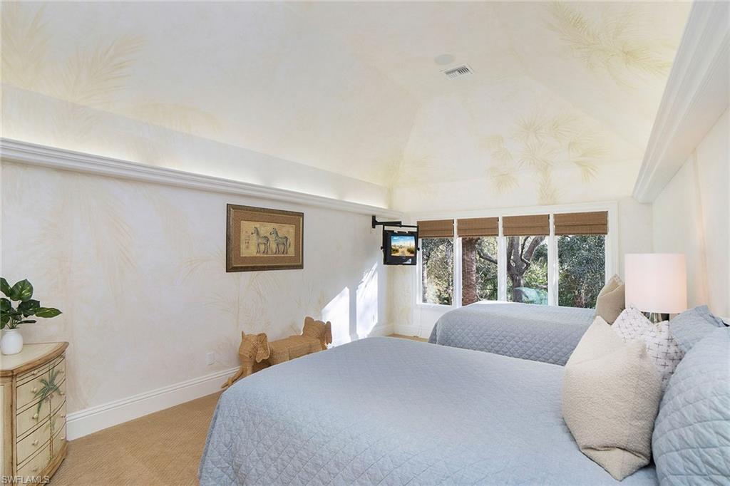 ROOKERY LAKE - Residential