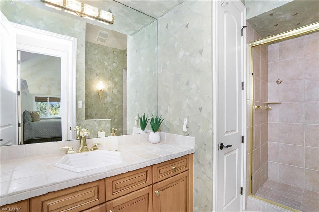 ROOKERY LAKE - Residential