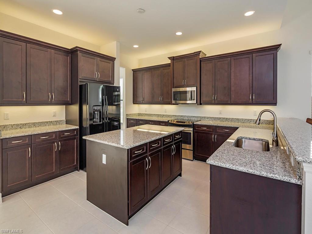 RIVERSTONE - Residential