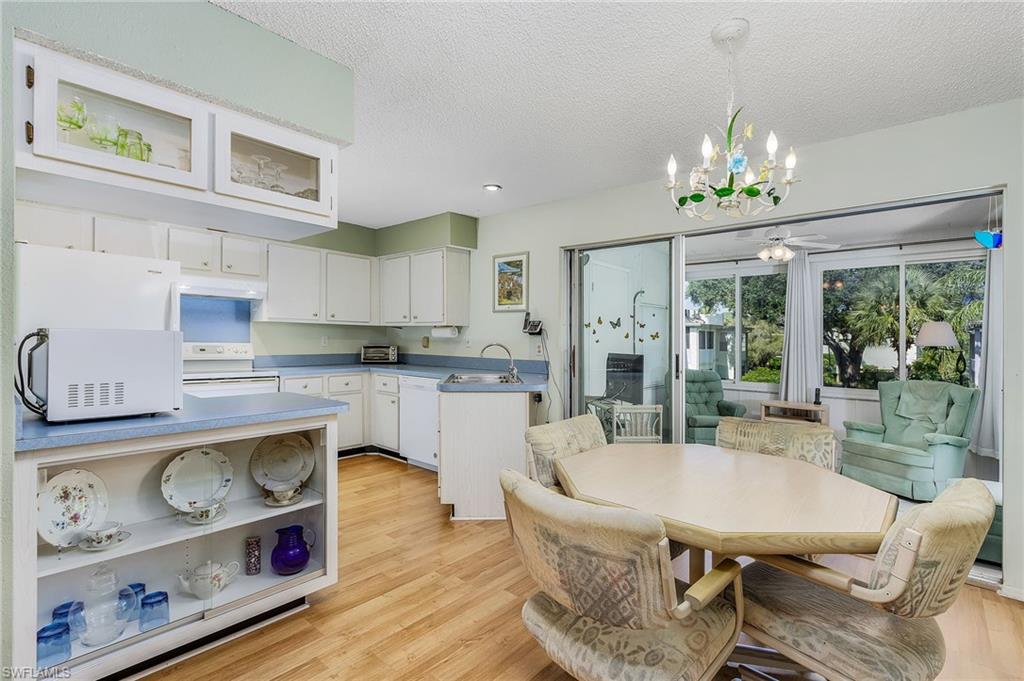 HIDDEN GARDENS - Residential