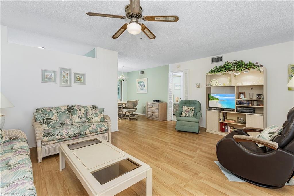 HIDDEN GARDENS - Residential