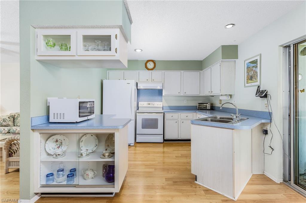 HIDDEN GARDENS - Residential