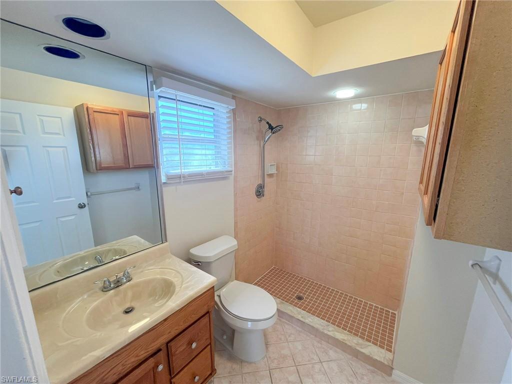 FOREST LAKES - Residential