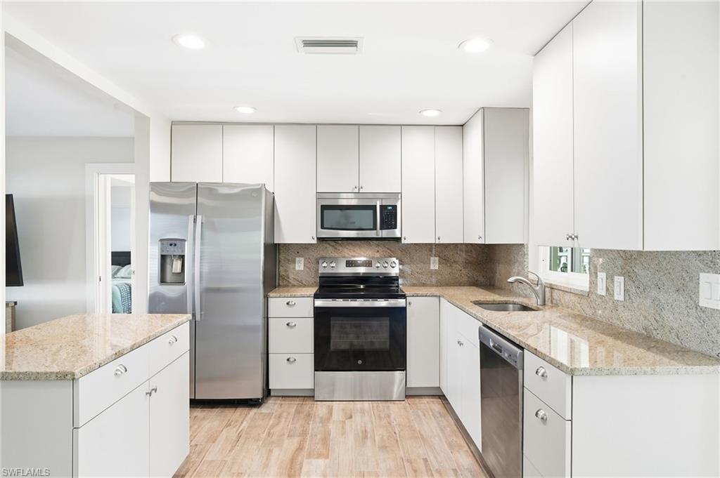 ISLAND HARBORS - Residential