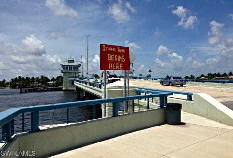 ISLAND HARBORS - Residential