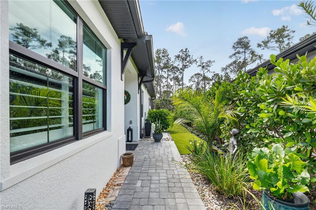 ABACO POINTE - Residential