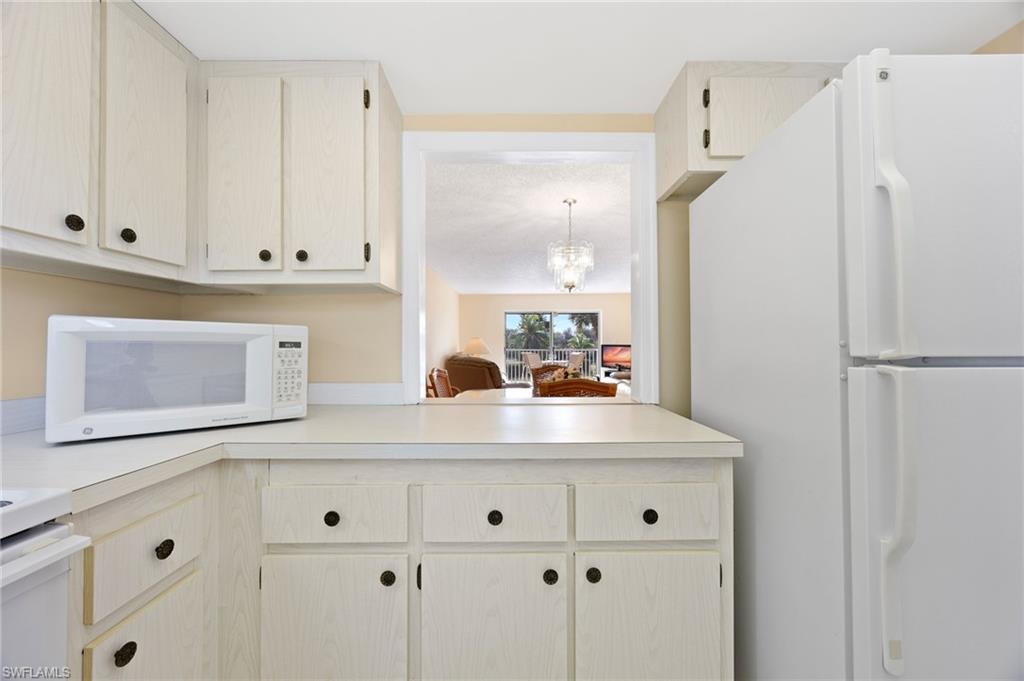 GOLF VIEW MANOR CONDO - Residential