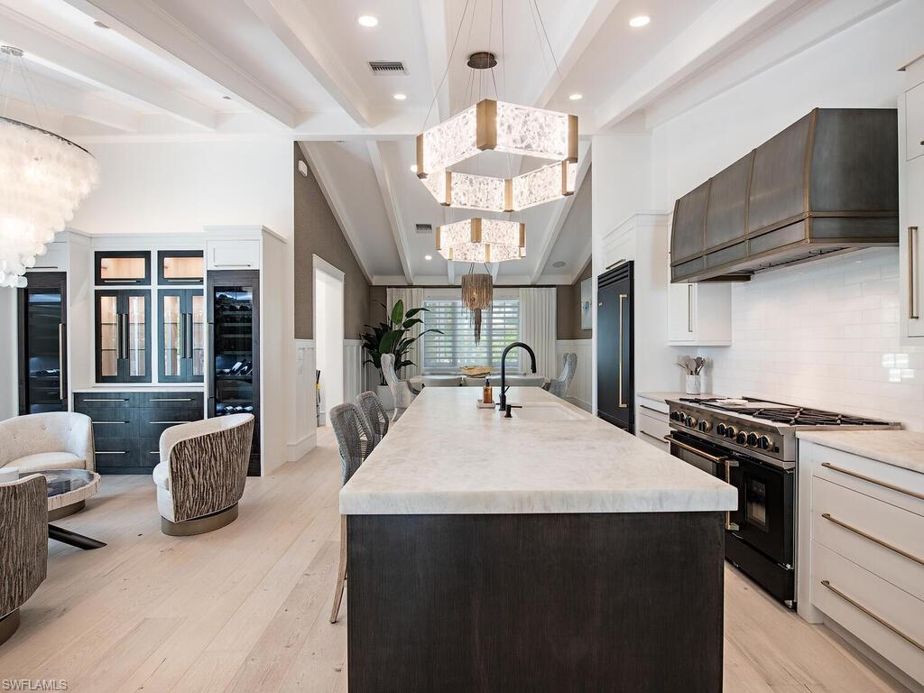 OLDE NAPLES - Residential