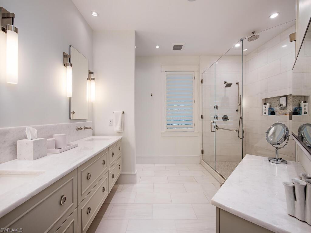 OLDE NAPLES - Residential