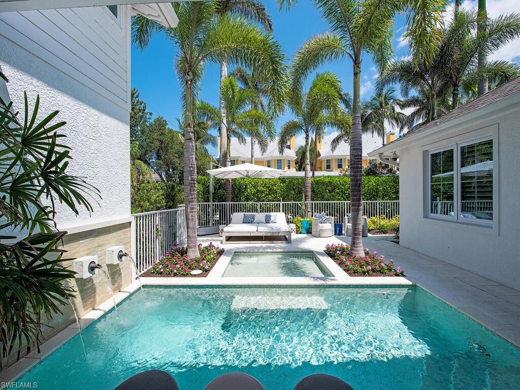 OLDE NAPLES - Residential