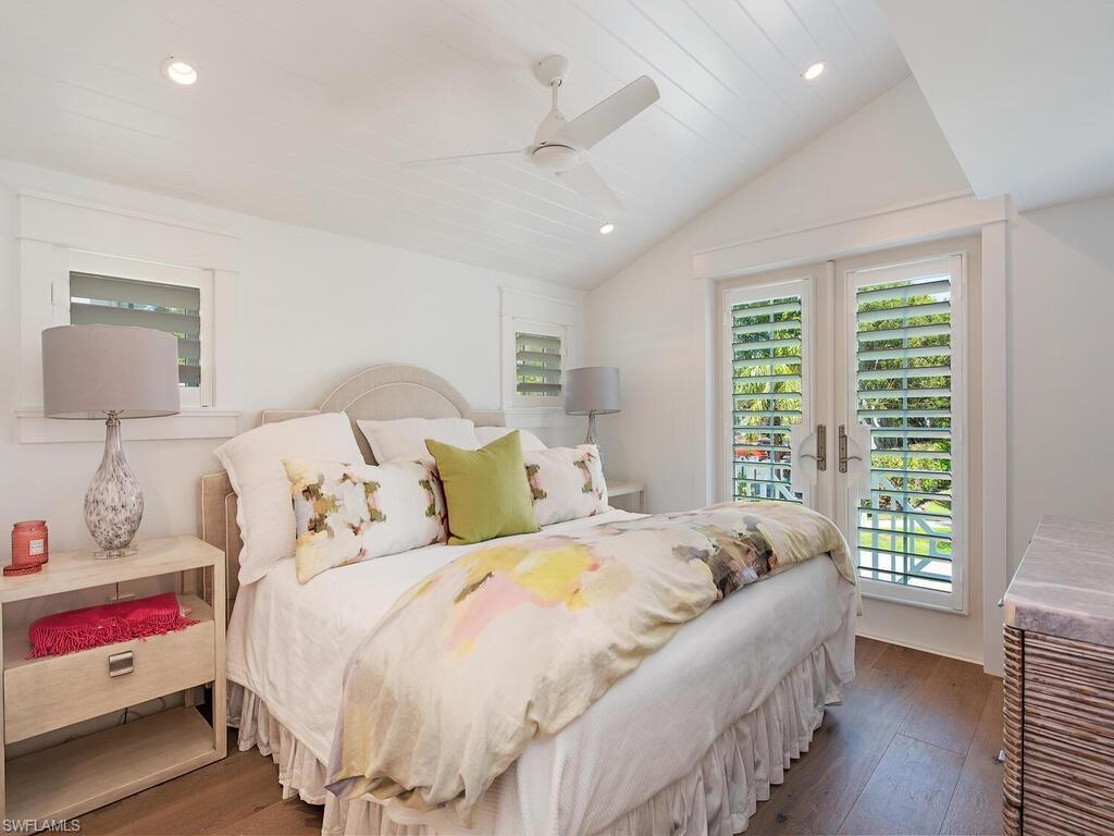 OLDE NAPLES - Residential