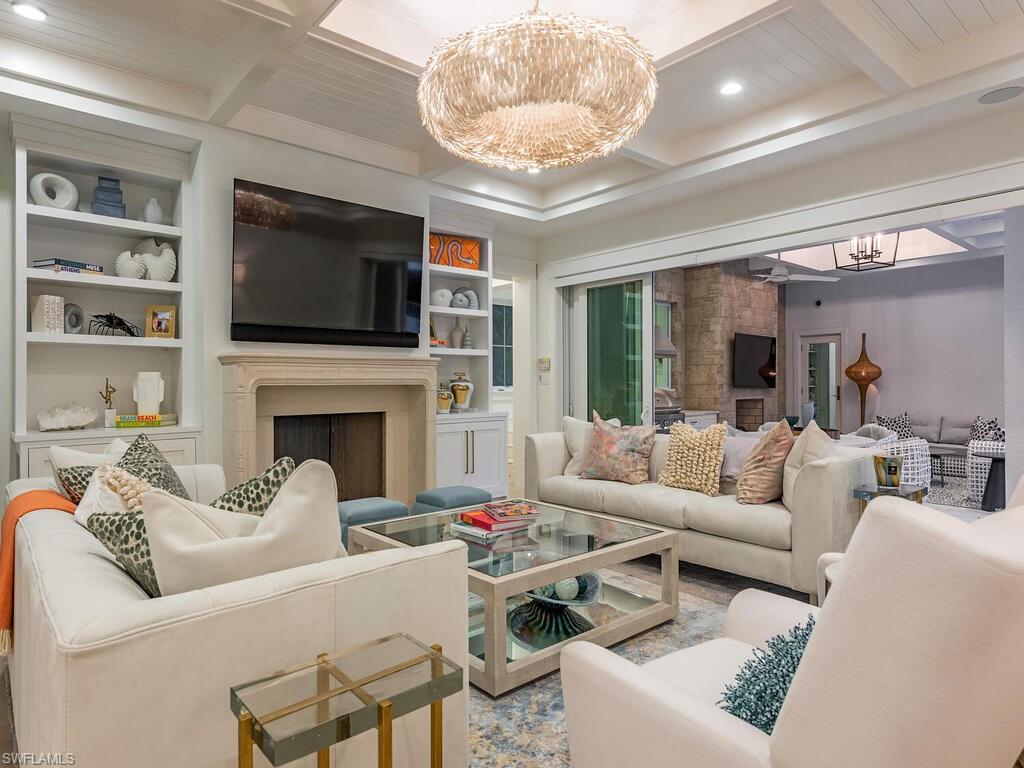 OLDE NAPLES - Residential