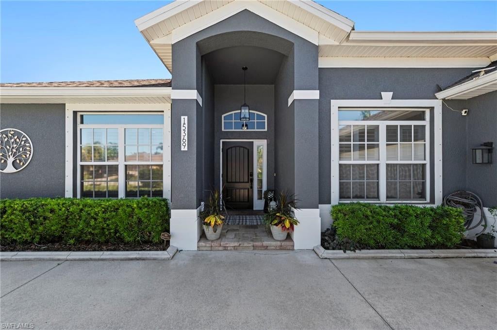 15369 Briarcrest CIR