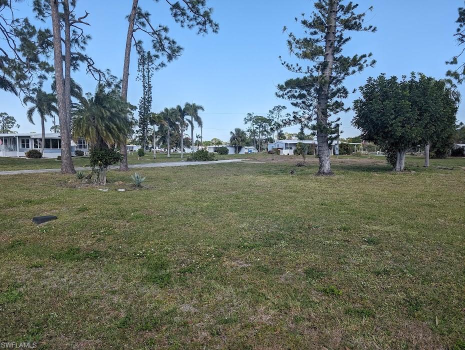 LAKE FAIRWAYS COUNTY CLUB - Land