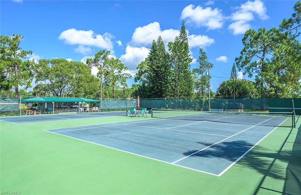 LAKE FAIRWAYS COUNTY CLUB - Land