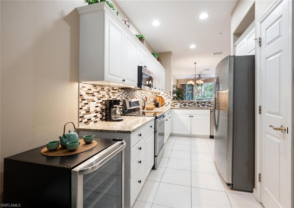 LAKE BARRINGTON - Residential