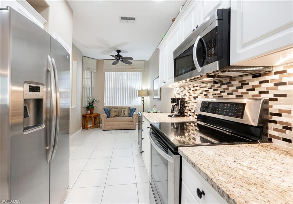 LAKE BARRINGTON - Residential