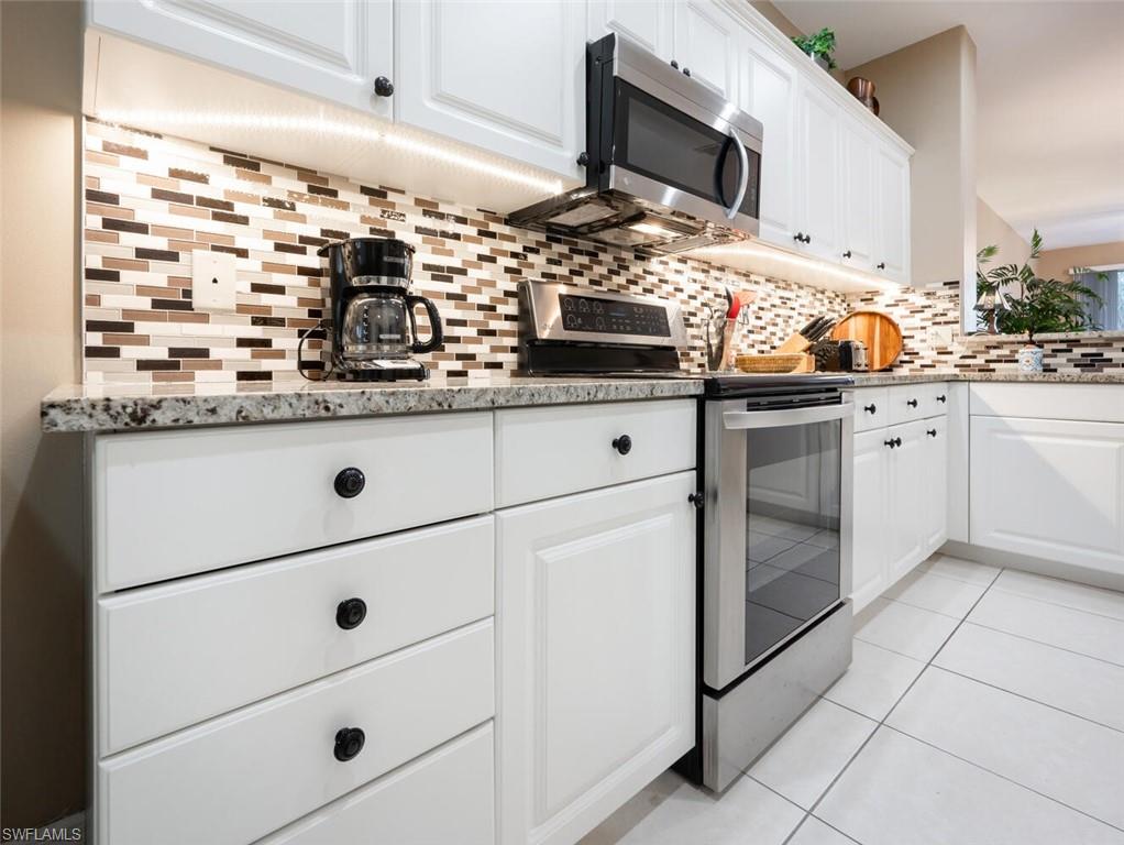 LAKE BARRINGTON - Residential