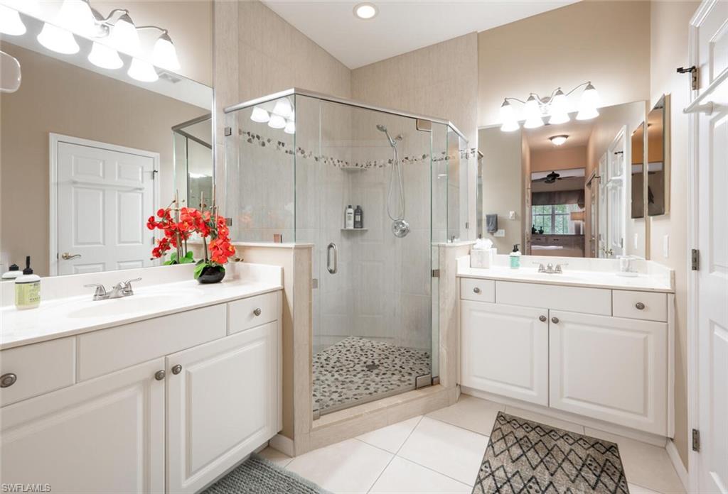 LAKE BARRINGTON - Residential