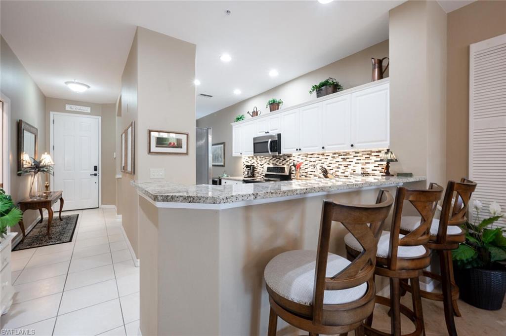 LAKE BARRINGTON - Residential