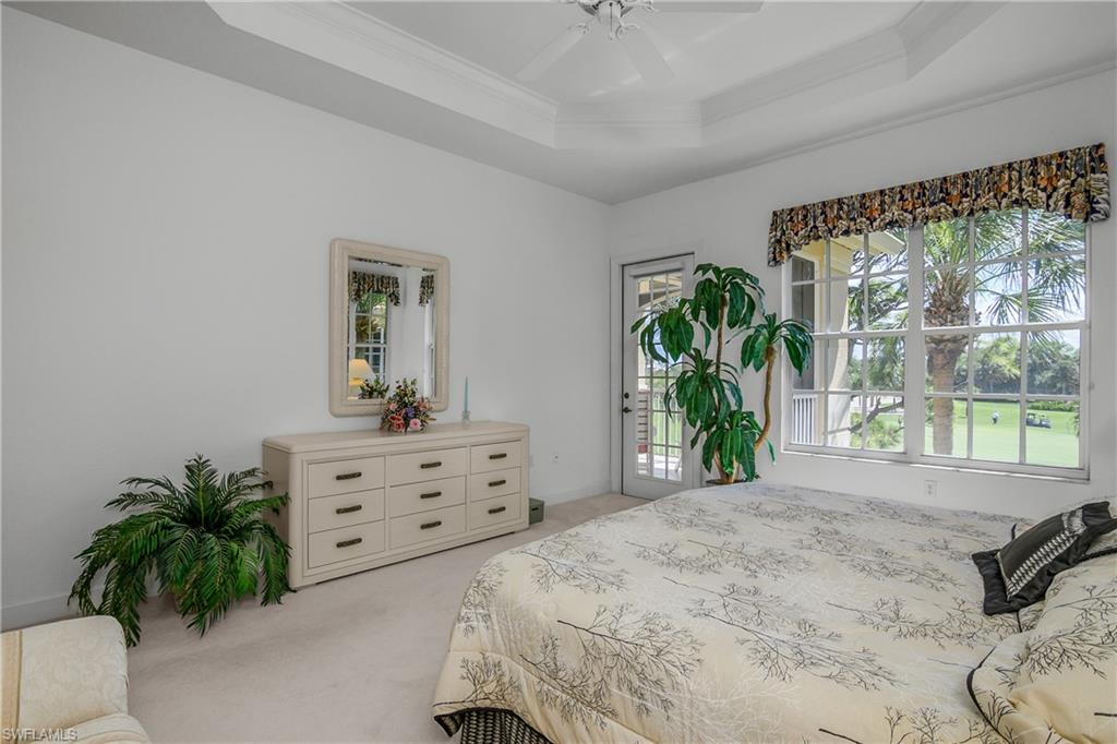 THE HAMPTONS - Residential