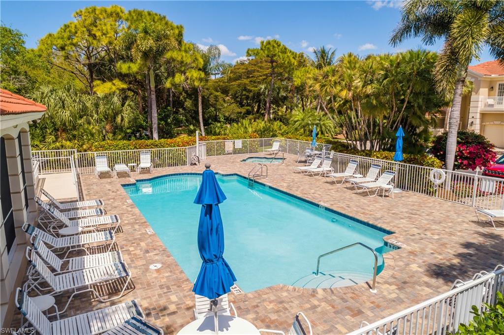 THE HAMPTONS - Residential