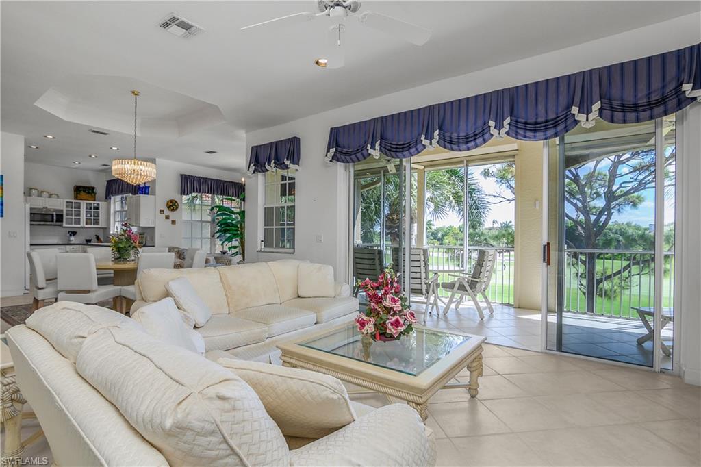 THE HAMPTONS - Residential