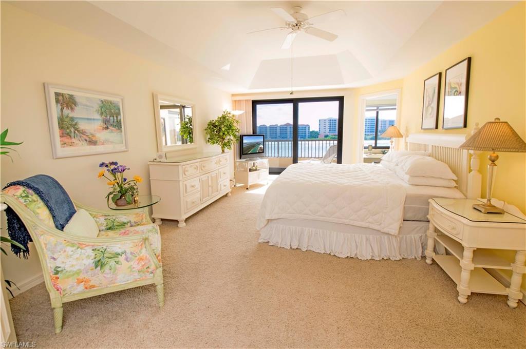 LA PENINSULA - Residential