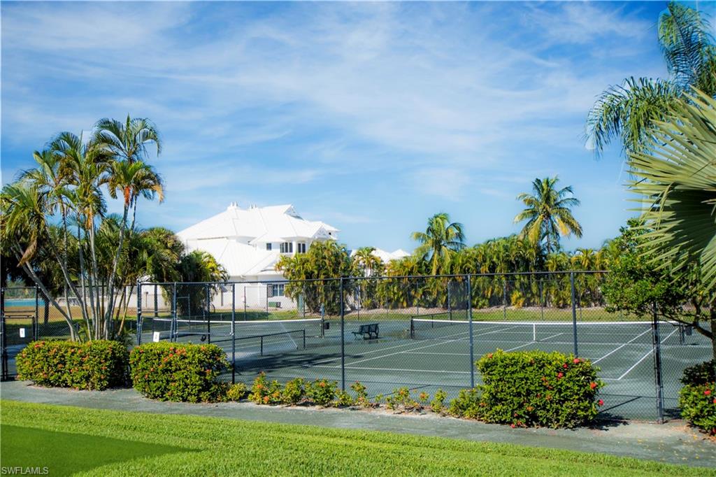 LA PENINSULA - Residential