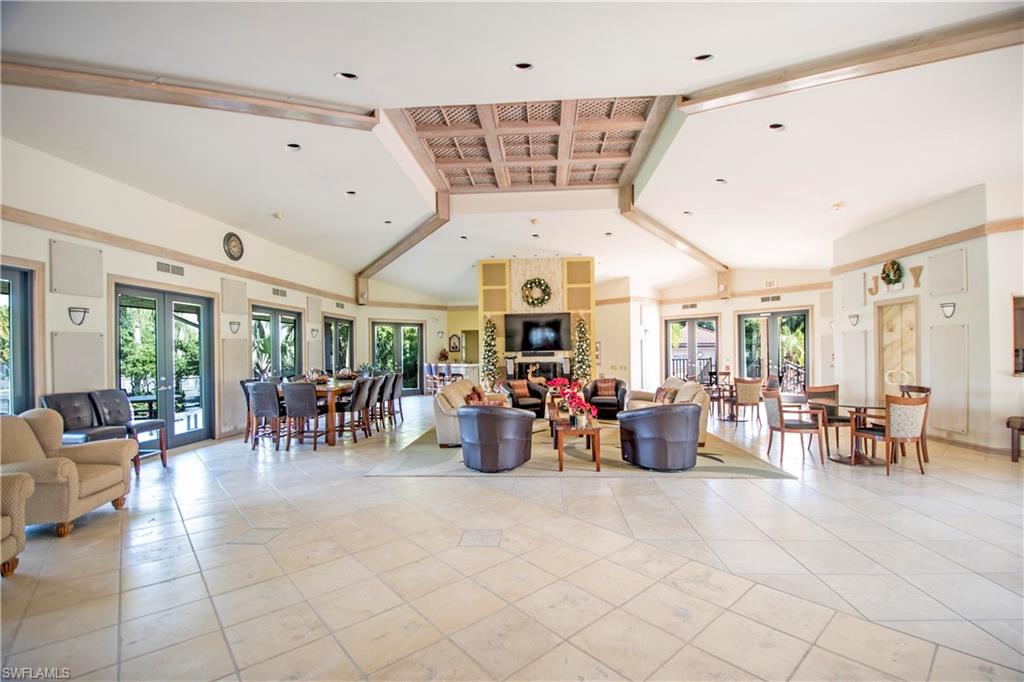 LA PENINSULA - Residential