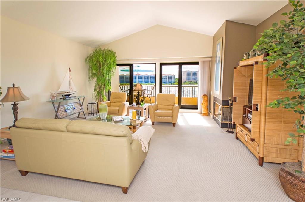 LA PENINSULA - Residential