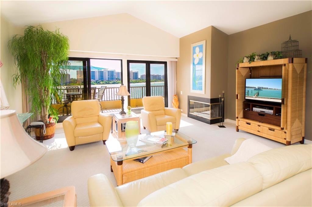 LA PENINSULA - Residential