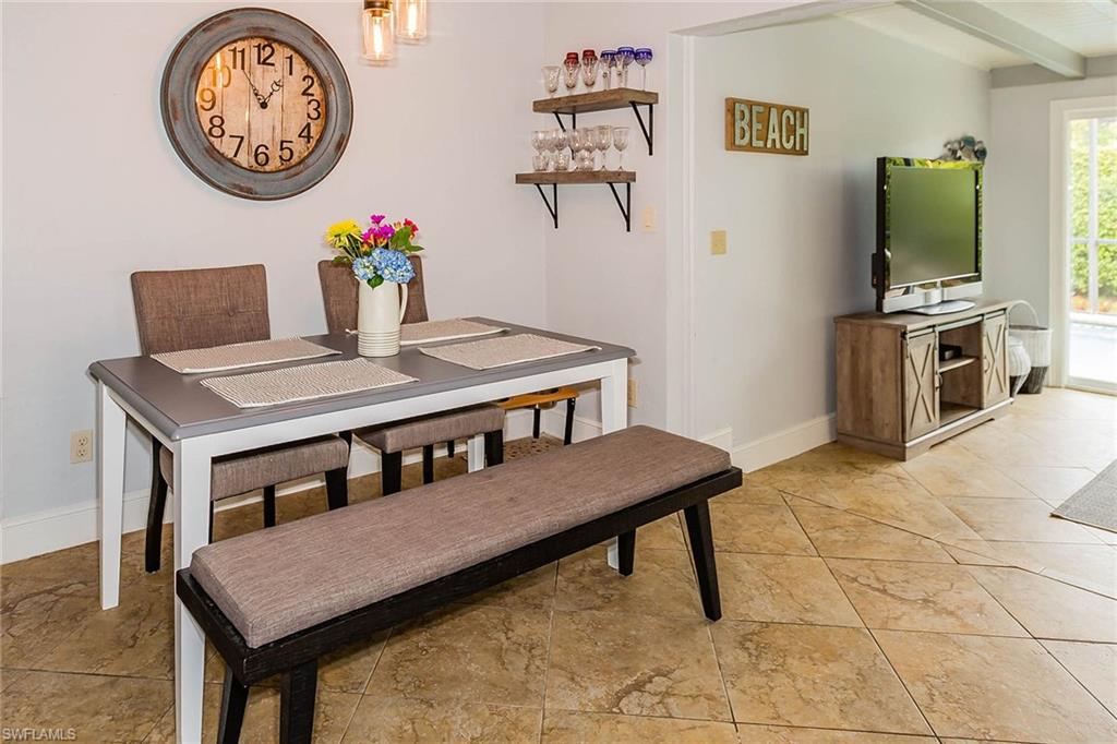 MARCO BEACH - Residential