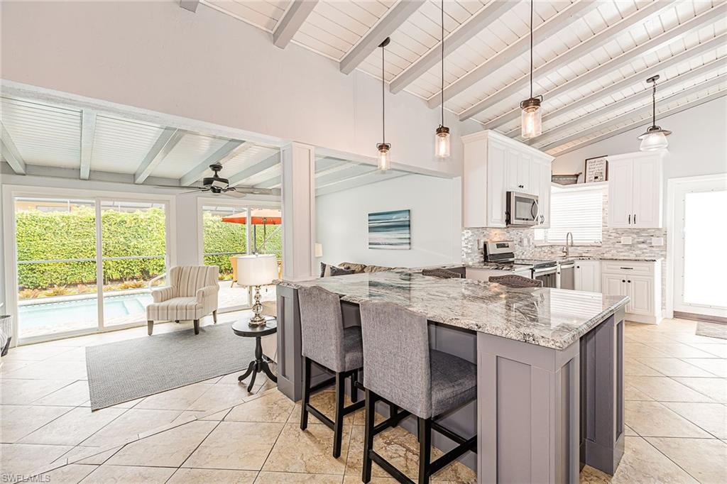 MARCO BEACH - Residential