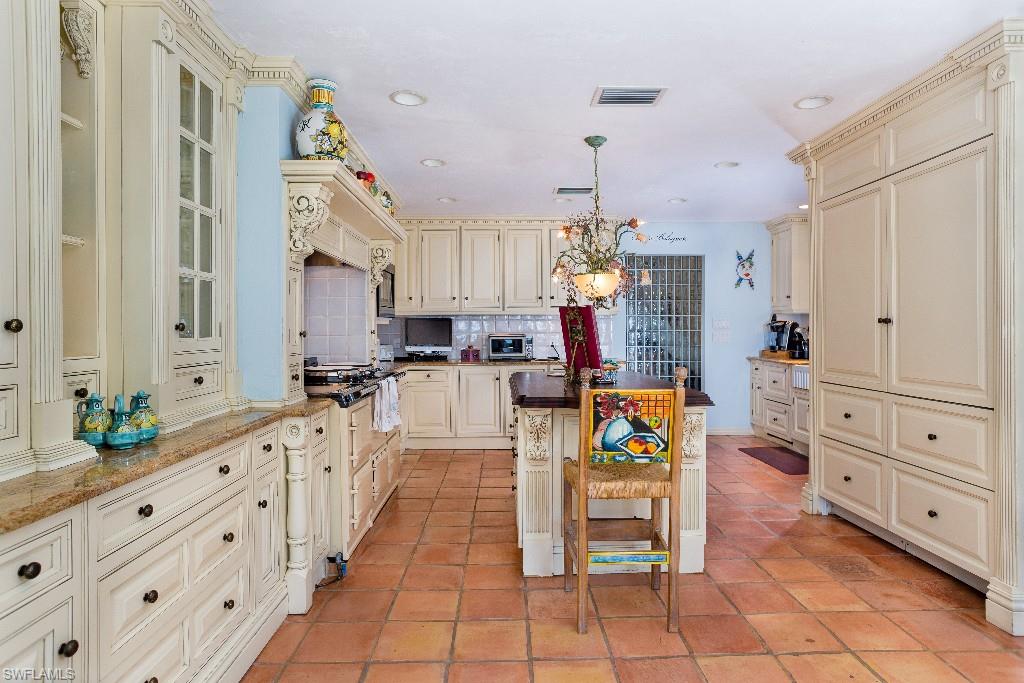 METES AND BOUNDS - Residential