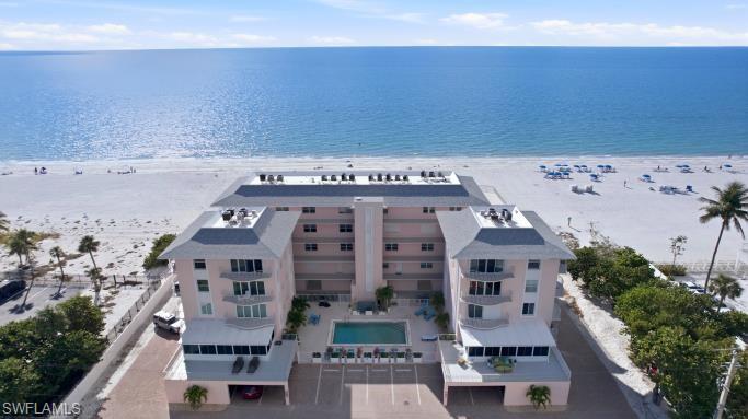 HICKORY SHORES - Residential