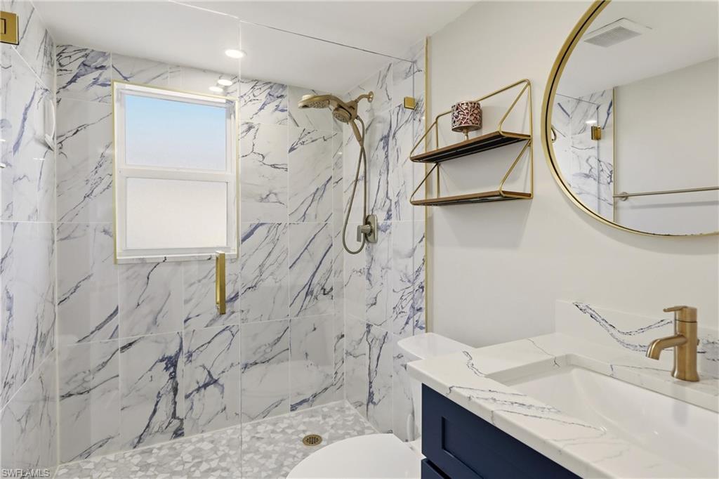 HICKORY SHORES - Residential