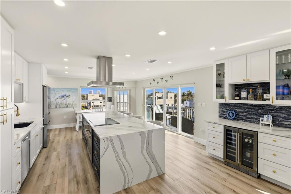 HICKORY SHORES - Residential