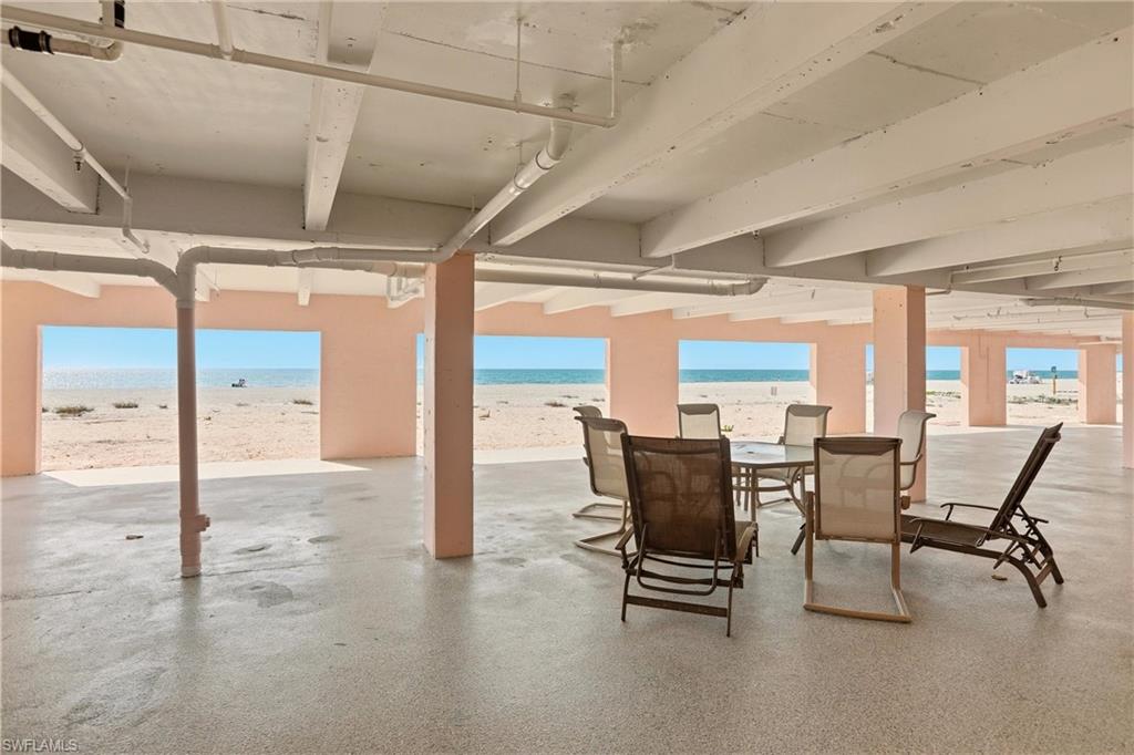 HICKORY SHORES - Residential