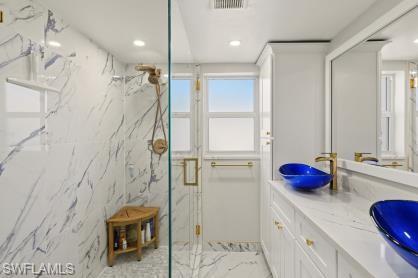 HICKORY SHORES - Residential