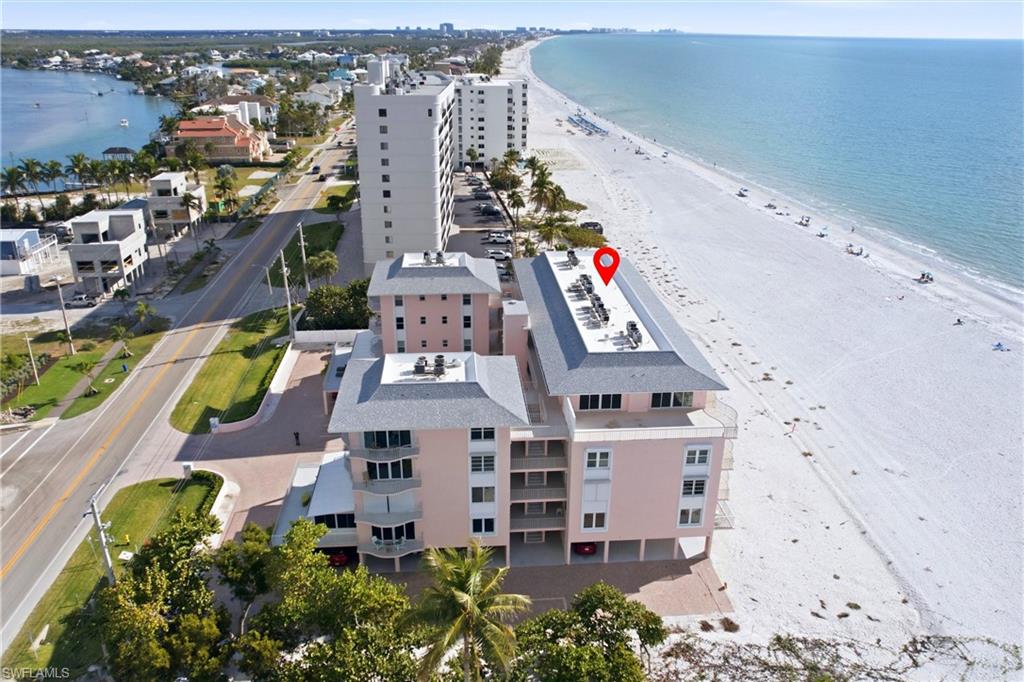 HICKORY SHORES - Residential