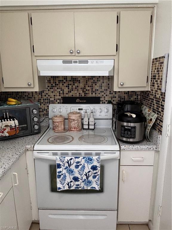 CAPE CORAL - Residential Lease